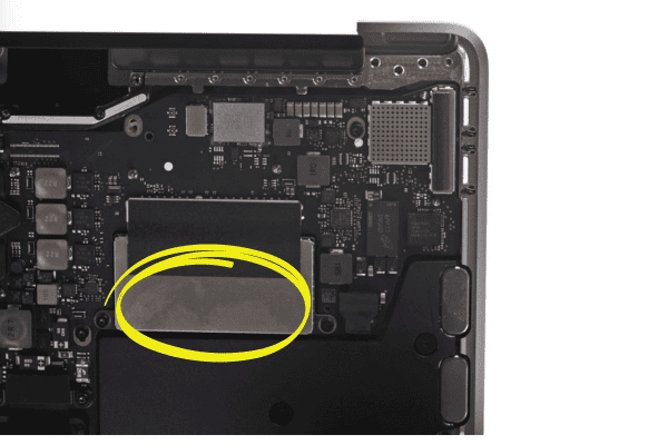 MacBook Pro 13英寸2017款无触控栏型号的硬盘连接器