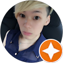 z o e w o n g profile picture